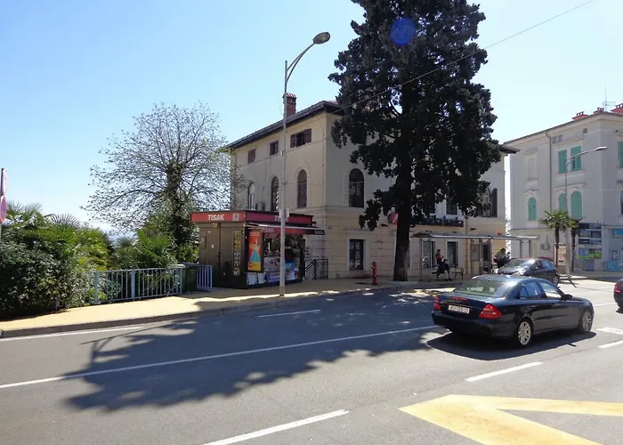 Apartment With Beautiful Sea View Opatija