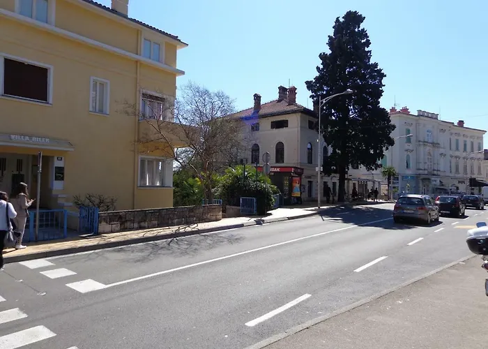 Apartment With Beautiful Sea View