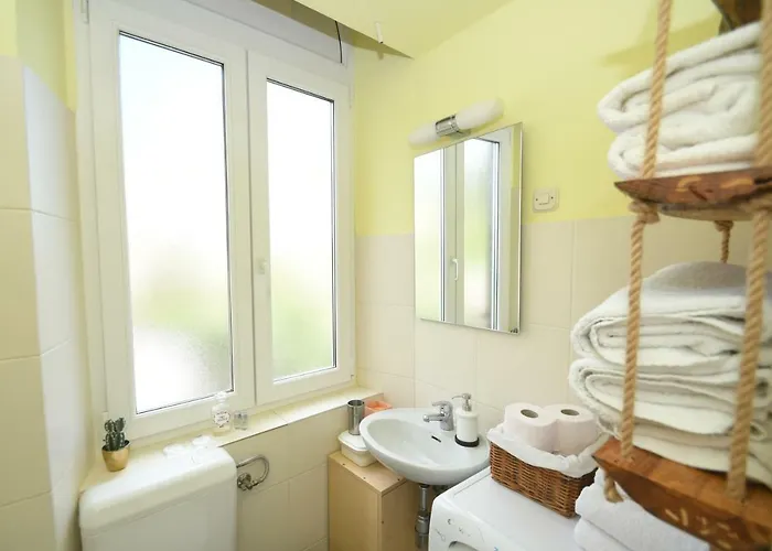 Apartment With Beautiful Sea View