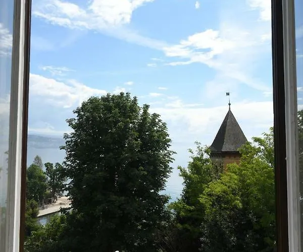 Apartment With Beautiful Sea View *